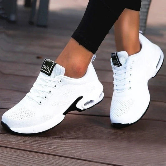 Amy - Comfortable Sneakers